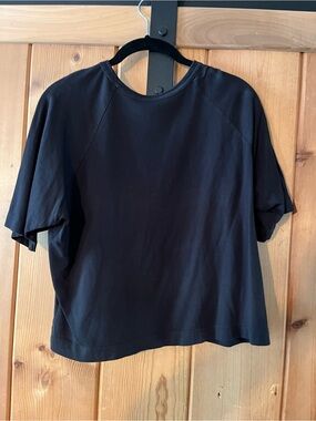 Everlane Black Women's Cropped Short Sleeve Tee